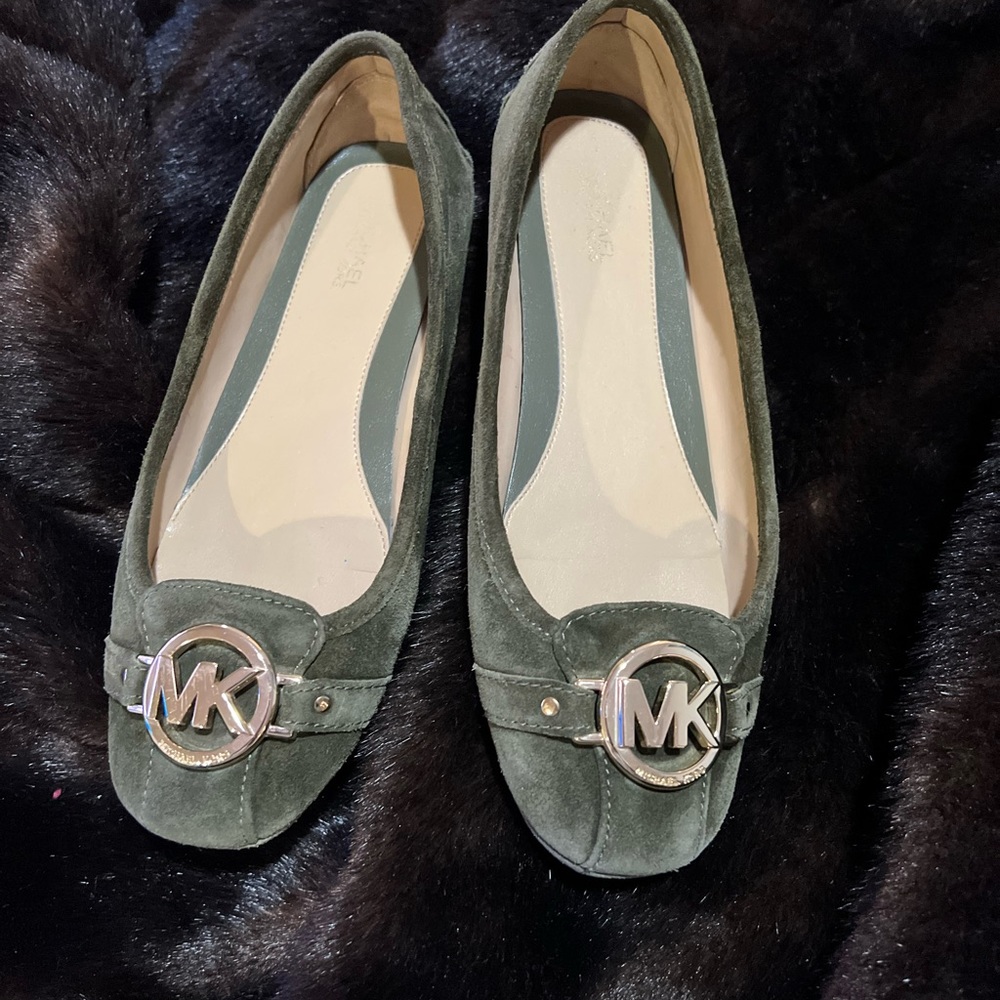 MK green loafers size 7.5 mint condition